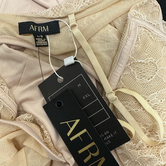 AFRM | Cora Lace Bodysuit in Shifting Sand - Picture 3 of 7